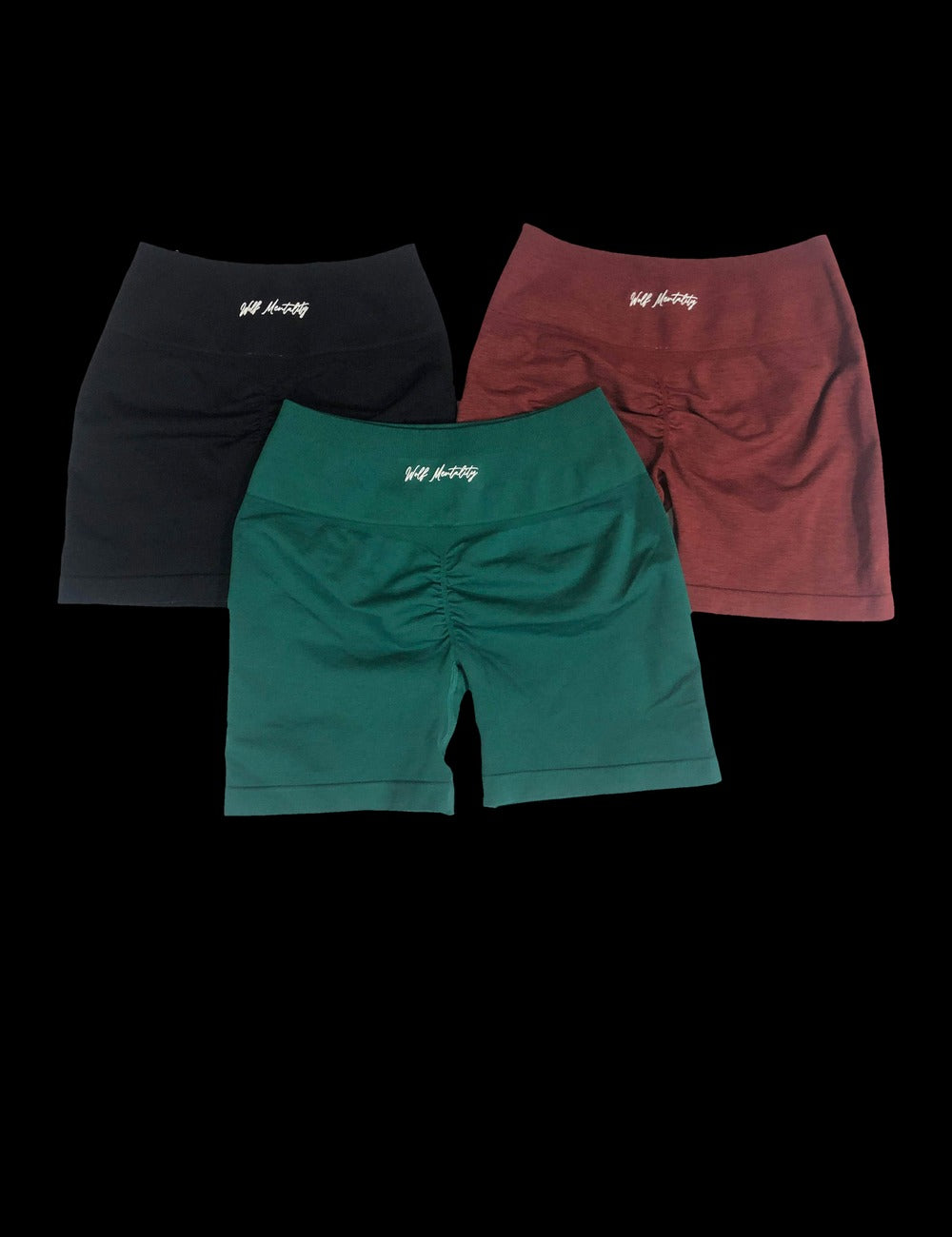 Signature Shorts in black, red and green